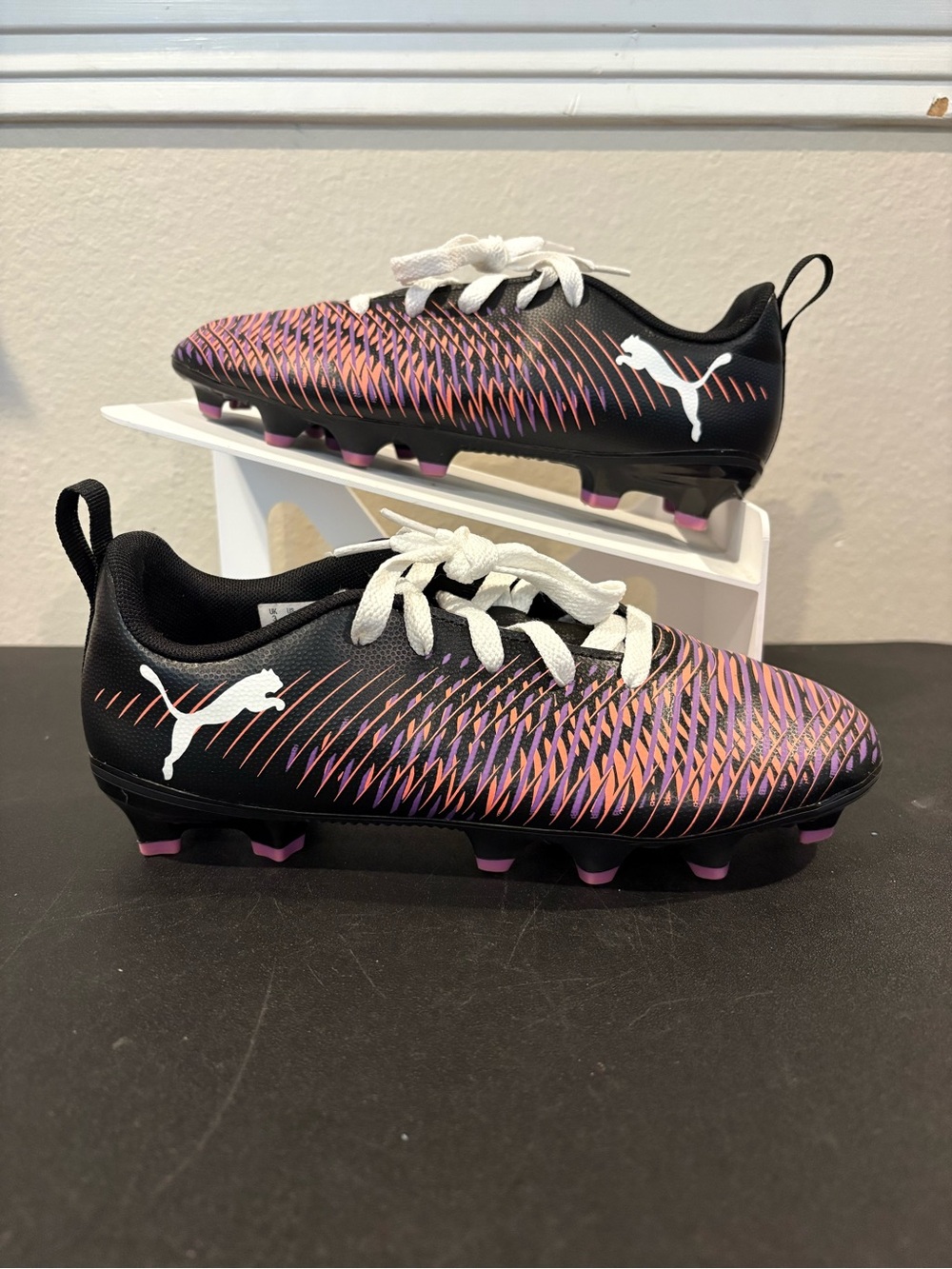 PUMA Future Play 8 FG AG Soccer Cleats Kids Youth Size 4Y Fast Shipping Pink - Picture 1 of 11